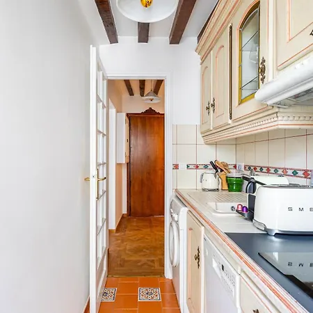 Апартаменты Guestready - Chic & Hideaway For 2 *